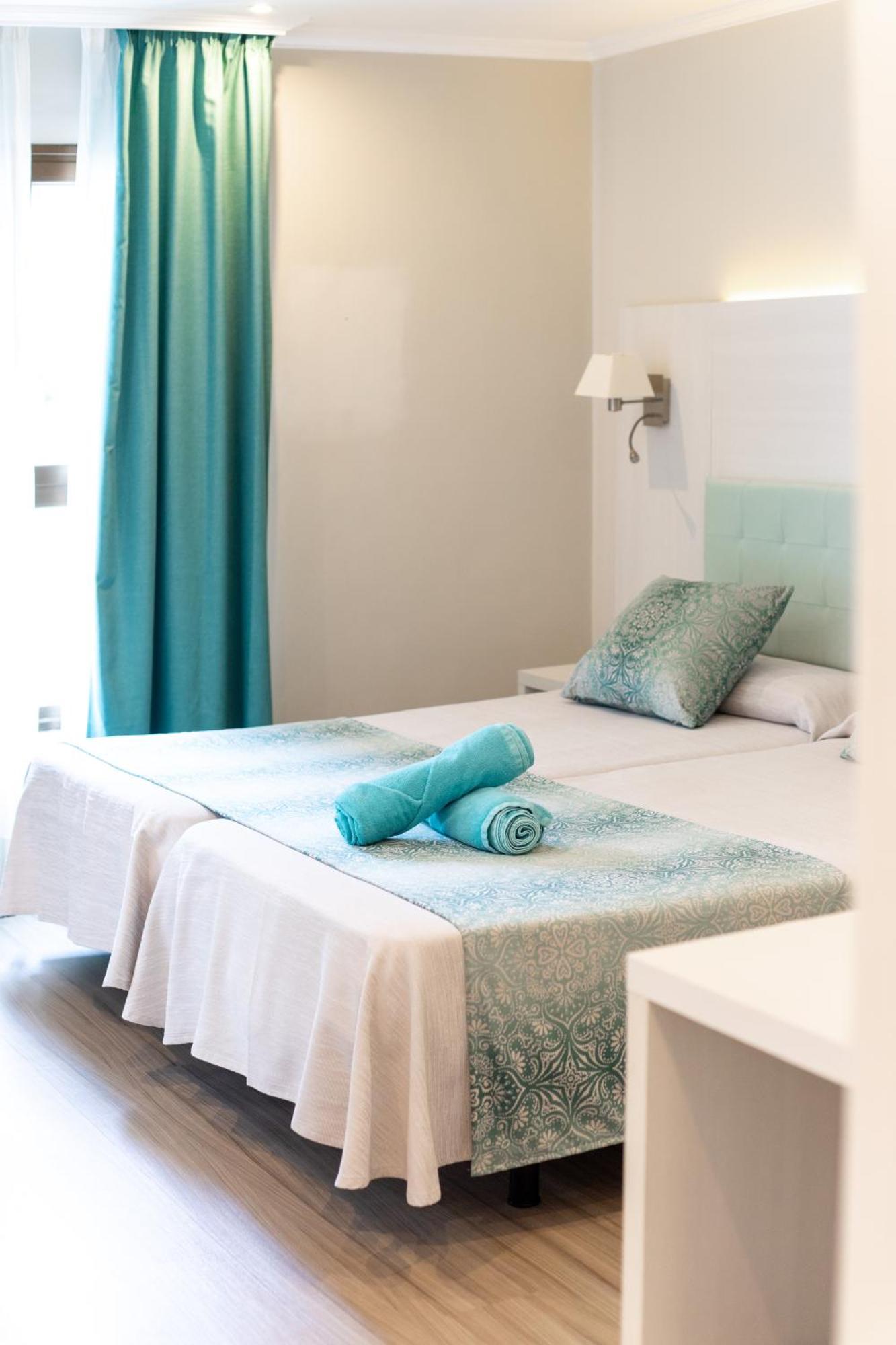 Ona Palmira Paguera Hotel Peguera Ngoại thất bức ảnh